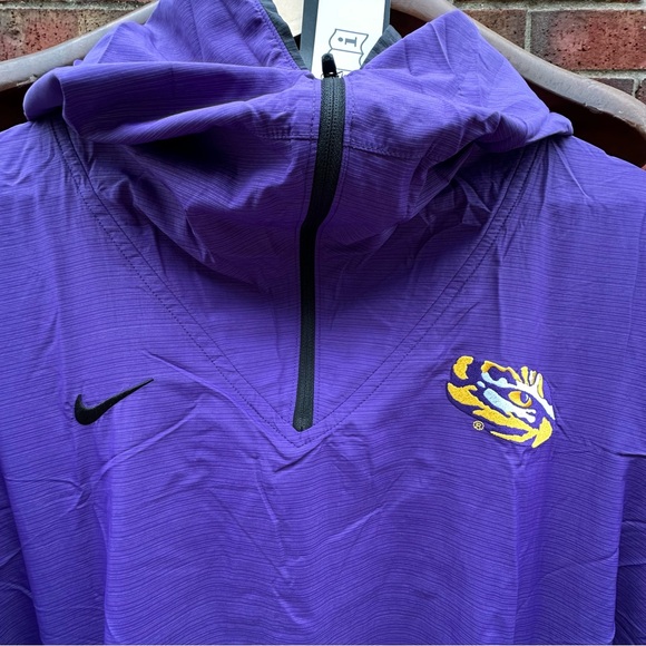NWT Nike Men’s LSU Tigers Long Sleeve Hooded Windbreaker Nike Pullover Zip L - Picture 8 of 13